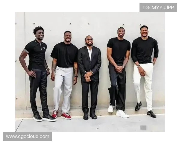 雄鹿队迎来历史时刻字母哥五弟亚历克斯签约双向合同